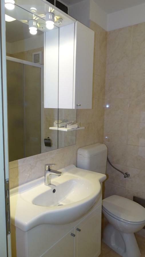 Comfortable 3* Apartment Lapad Center ดูบรอฟนิก ภายนอก รูปภาพ