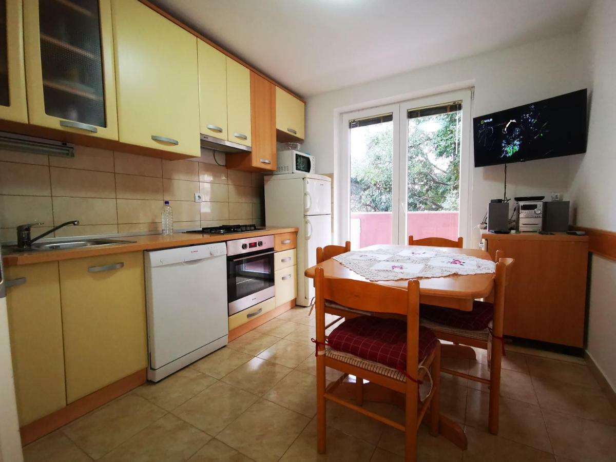 Comfortable 3* Apartment Lapad Center ดูบรอฟนิก ภายนอก รูปภาพ